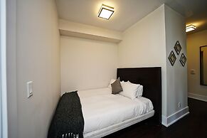 586 Boutique Hotel