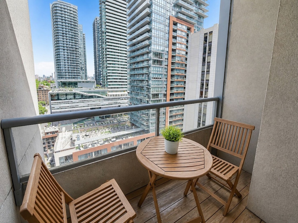 586 Boutique Hotel