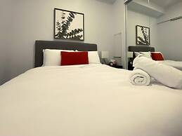 Downtown Toronto Hotel and Suites
