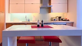 Downtown Toronto Hotel and Suites