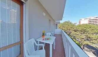 Convenient Holiday Home Close to Shops