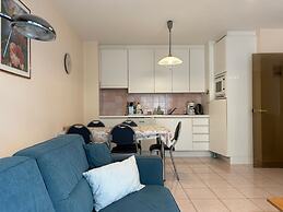 Modern Stay With Balcony & Seaview