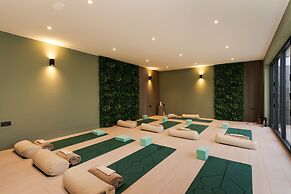 Spacious Countryside Home Yoga Studio
