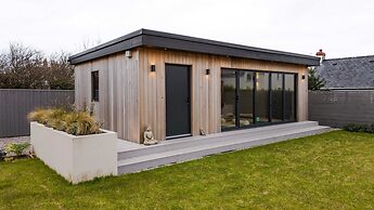 Spacious Countryside Home Yoga Studio