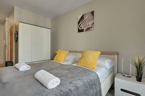 Mostek 246 - Grey by Grand Apartments