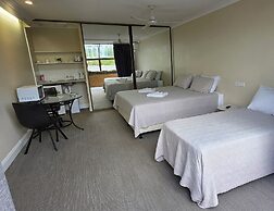 Sisleys Motel