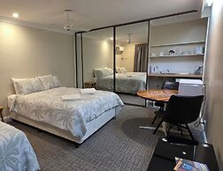 Sisleys Motel