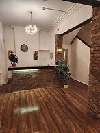 The Limes Hotel