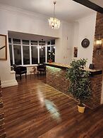 The Limes Hotel