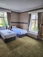 The Limes Hotel
