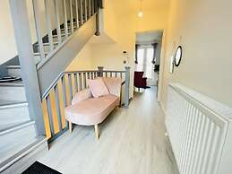 Amythest 4BR all With Ensuite Parking