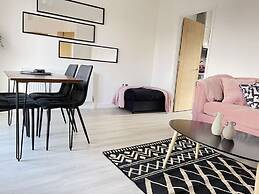 Amythest 4BR all With Ensuite Parking