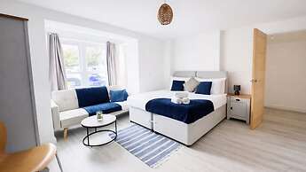 Amythest 4BR all With Ensuite Parking