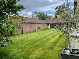 TYE Barn 5BR With Games Room Pet Friendly