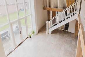 TYE Barn 5BR With Games Room Pet Friendly