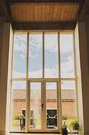 TYE Barn 5BR With Games Room Pet Friendly