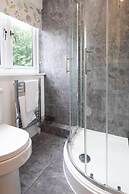 Quartz 2BR Apart With Garden NR Abbey Stadium