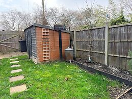 Riverside Cambridge House - Garden Log Burner Waterfront View