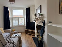Riverside Cambridge House - Garden Log Burner Waterfront View