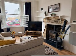 Riverside Cambridge House - Garden Log Burner Waterfront View