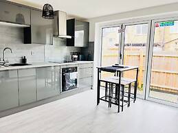 Tanzanite Ground Floor 2BR Apart Pet Friendly