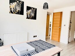 Tanzanite Ground Floor 2BR Apart Pet Friendly