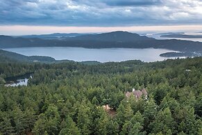 Empress Island Manor