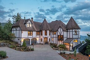 Empress Island Manor