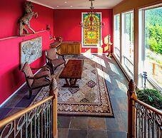 Empress Island Manor
