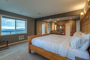 Empress Island Manor