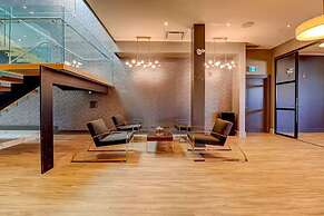 Inviting 2BR Basement Suite - Downtown