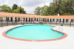 7 Gables Motel