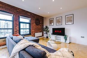 Modern 2-bed Flat in Central Leeds - Sleeps 6