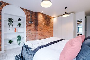 Modern 2-bed Flat in Central Leeds - Sleeps 6