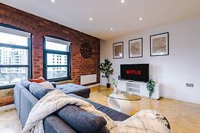 Modern 2-bed Flat in Central Leeds - Sleeps 6