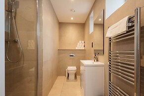 Central Leeds 1-bed Apartment Near Train Station