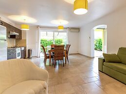 Apartment in Montauroux With Pool & Forest Views