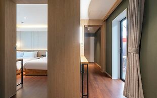 Busan Yongho-dong Athena Hotel