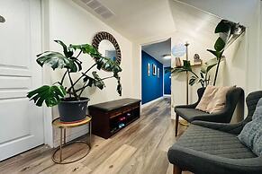 Sunrise Hotel & Suites