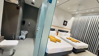 Balaji Hotel