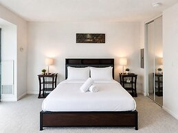 Saint Lawrence Suites