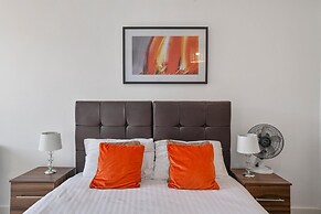 Kennet House 2 Bed and 2 Bath Apt. 7