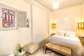 Riad Della