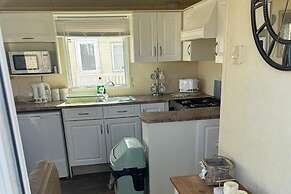 2 Bed - Sleeps 6 - Free Parking - Pets