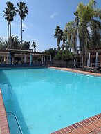Posada Del Sol Resort