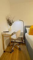 Elizabeth Line - Parking - Wifi - Sleeps 4