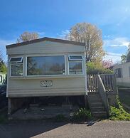 Twin Ayre Cabin Retreat, Welshpool
