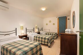 Calanchi Apartments