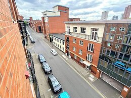 City Centre - Sleeps 2 - Wifi Parking Projector