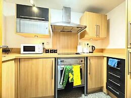 City Centre - Sleeps 2 - Wifi Parking Projector